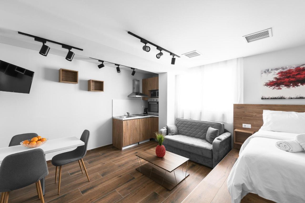 Ultima, Nilie Hospitality Mgmt Apartment เทสซาโลนิกิ ภายนอก รูปภาพ